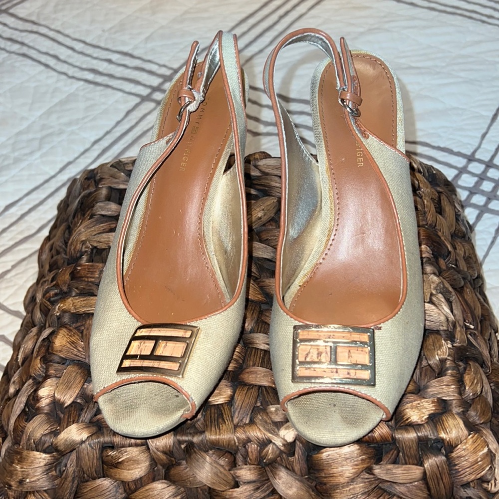 Tommy Hilfiger Womens Shoes Tan Size 8 Canvas Cork Peep Toe Slingback